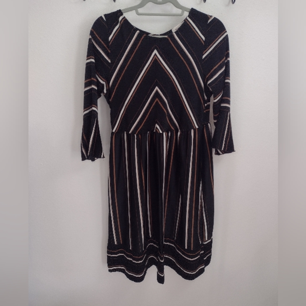 Stripes dress with bell sleeves